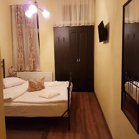 Apartment Square *